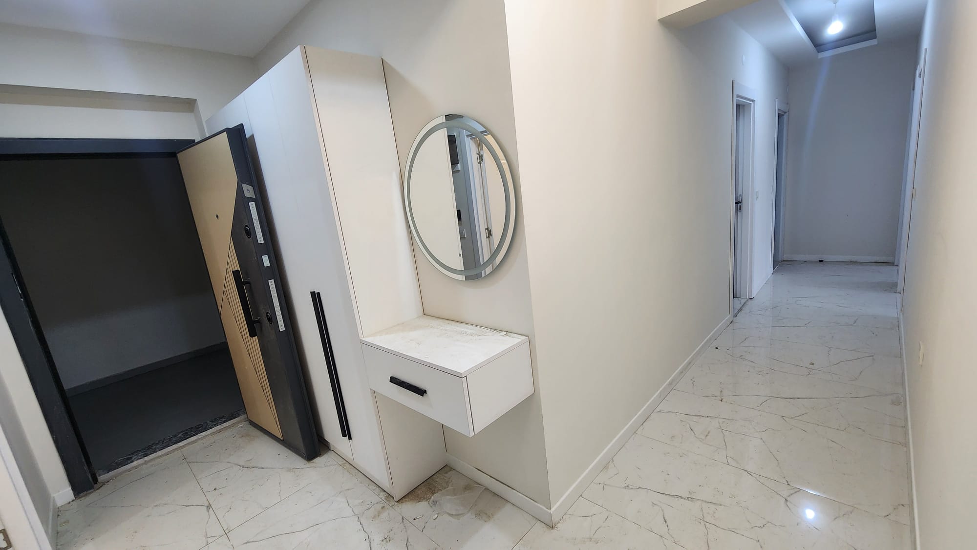 MABEL'DEN BAHÇELİEVLER MAH'DE CADDE ÜZERİ KİRALIK 2+1 LÜKS DAİRE